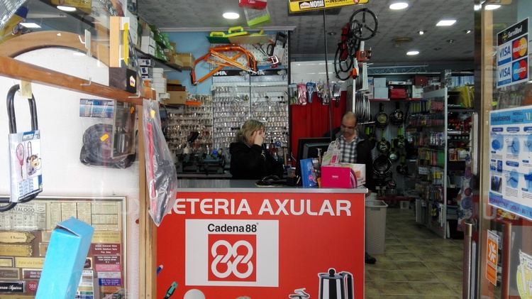 FERRETERÍA AXULAR