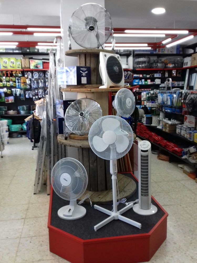 BECERRA MONTAJES ELECTRICOS, S.L.