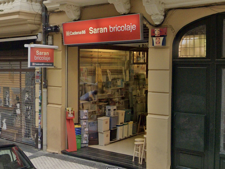 SARAN BRICOLAGE