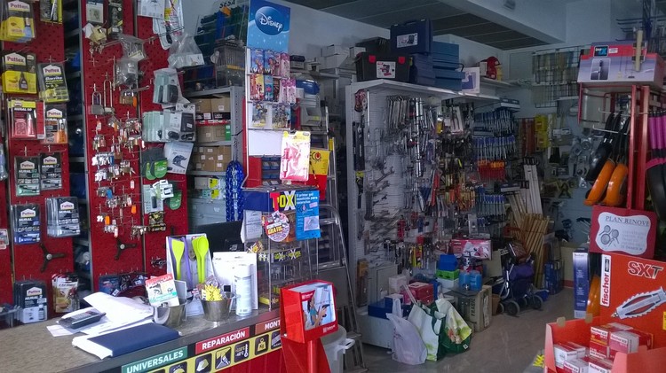 FERRETERIA Y AFINES