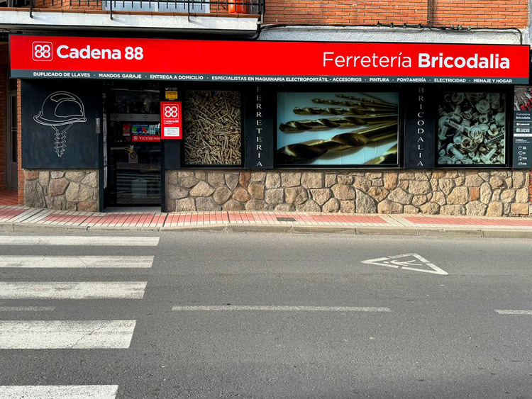 FERRETERÍA BRICODALIA