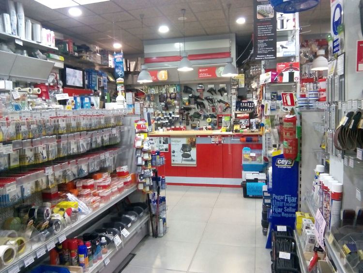 FERRETERÍA ELS HORTS