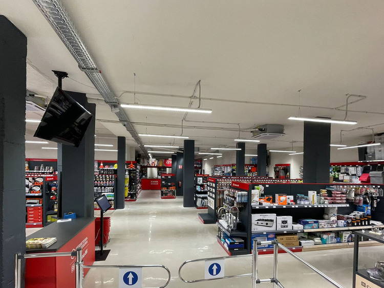 FERRETERÍA DEL SEGURA