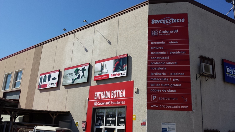 BRICOESTACIÓ, SL