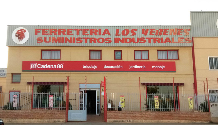 FERRETERÍA LOS YÉBENES