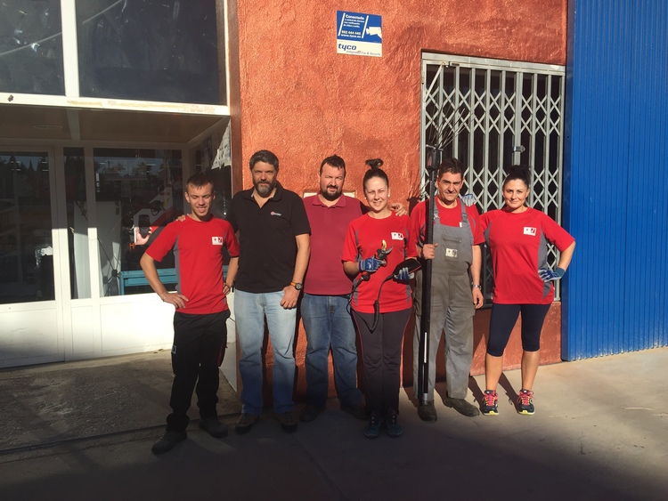 FERRETERÍA MARI LUZ