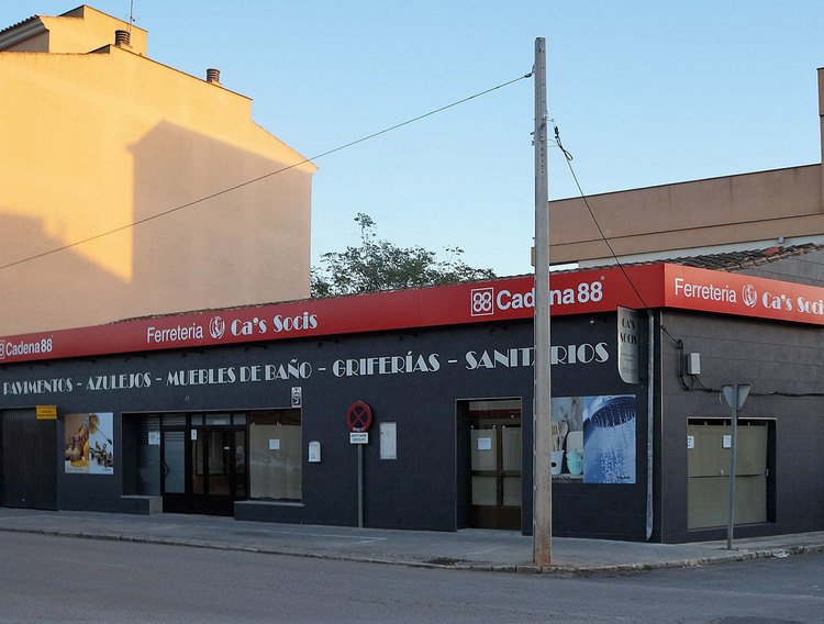 FERRETERIA CA'S SOCIS