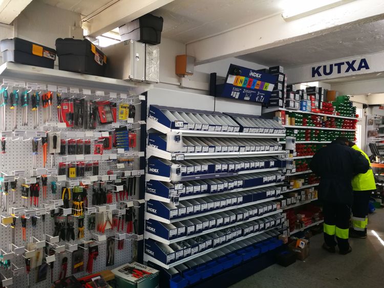 FIDEL BILBAO S.L. FERRETERIA CADENA88