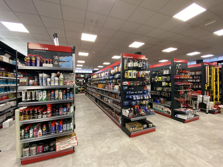 FERRETERIA CA'N VALERO