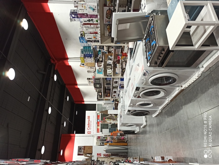 LA FERRETERÍA DE MANU