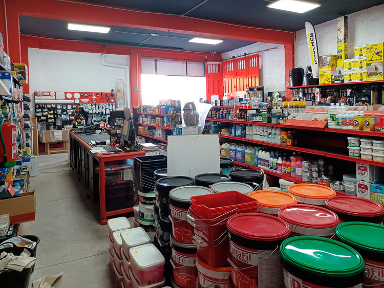 FERRETERÍA LOS HERREROS