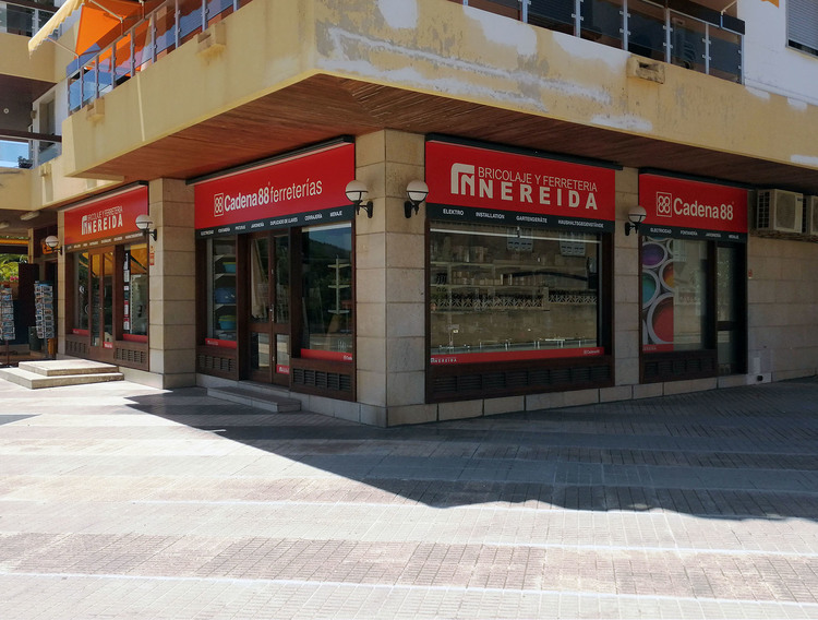 BRICOLAJE Y FERRETERÍA NEREIDA