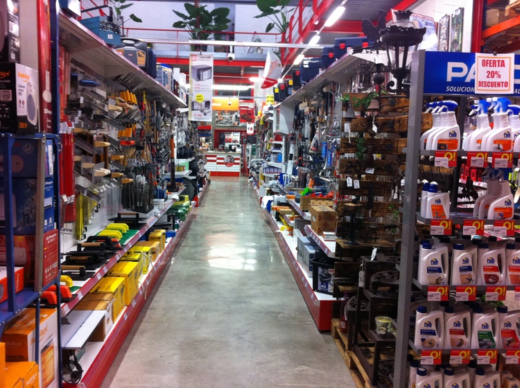 FERRETERÍA SURROCA