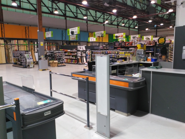 BRICOMADERA MC LINARES S.L.