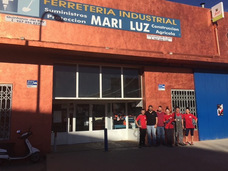 FERRETERÍA MARI LUZ