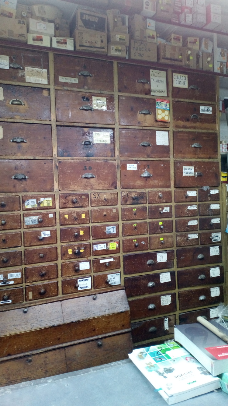 FERRETERÍA LA CENTRAL