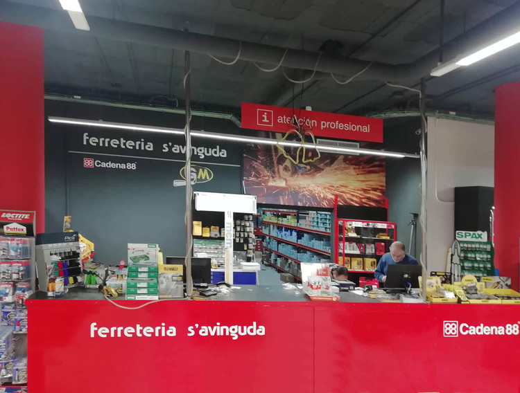 FERRETERÍA S'AVINGUDA