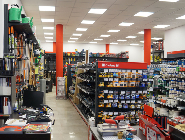 FERRETERIA CA'S SOCIS