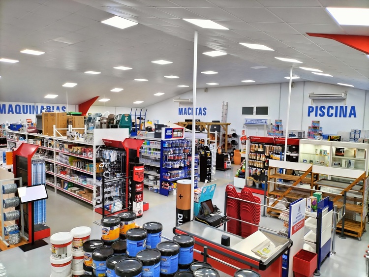 SGV DISTRIBUCIONES FERRETERÍA Y PINTURAS