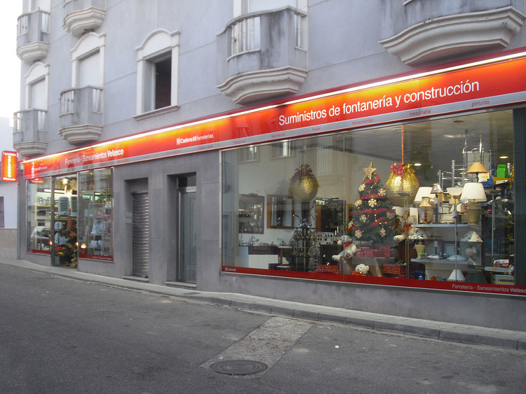 FERRETERIA Y SANEAMIENTOS VELASCO