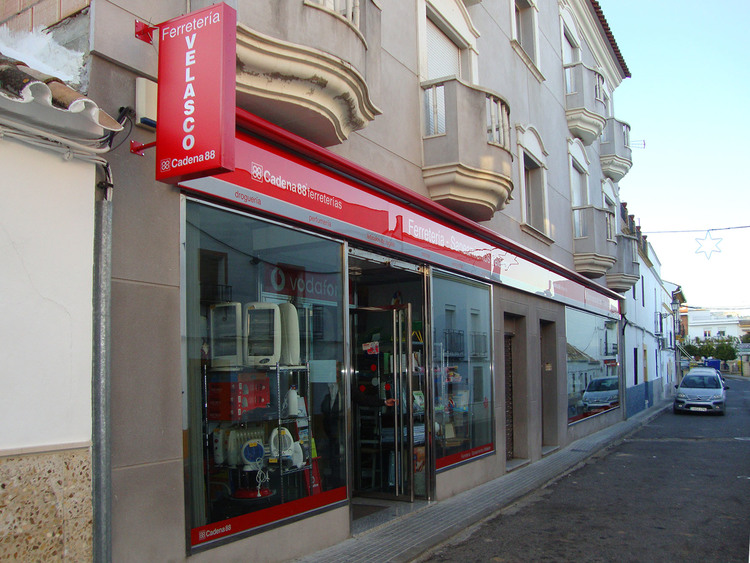 FERRETERIA Y SANEAMIENTOS VELASCO