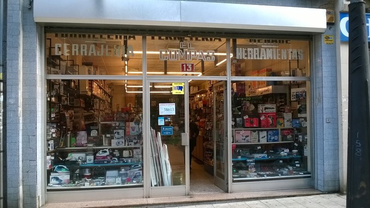 FERRETERÍA EL COMPAS (DOMINGO SOBRINO E