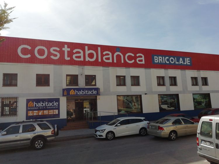 BRICOLAJE Y FERRETERÍA COSTA BLANCA - CA