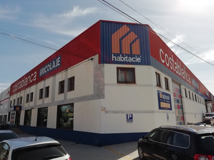 BRICOLAJE Y FERRETERÍA COSTA BLANCA - CA