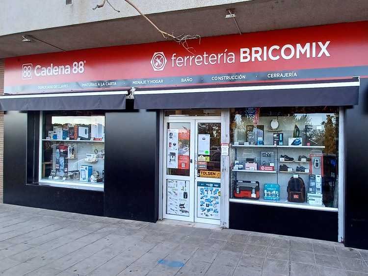 FERRETERÍA BRICOMIX