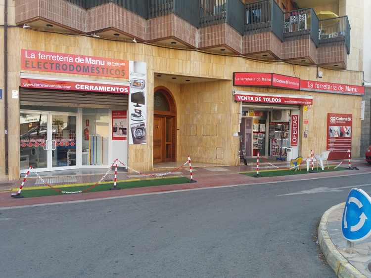 LA FERRETERÍA DE MANU