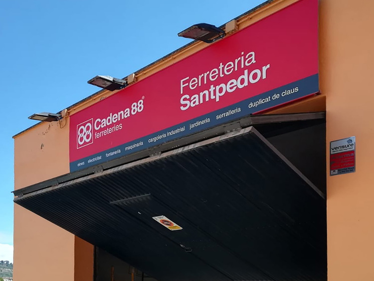 COMERCIAL DE FERRETERIA SANTPEDOR