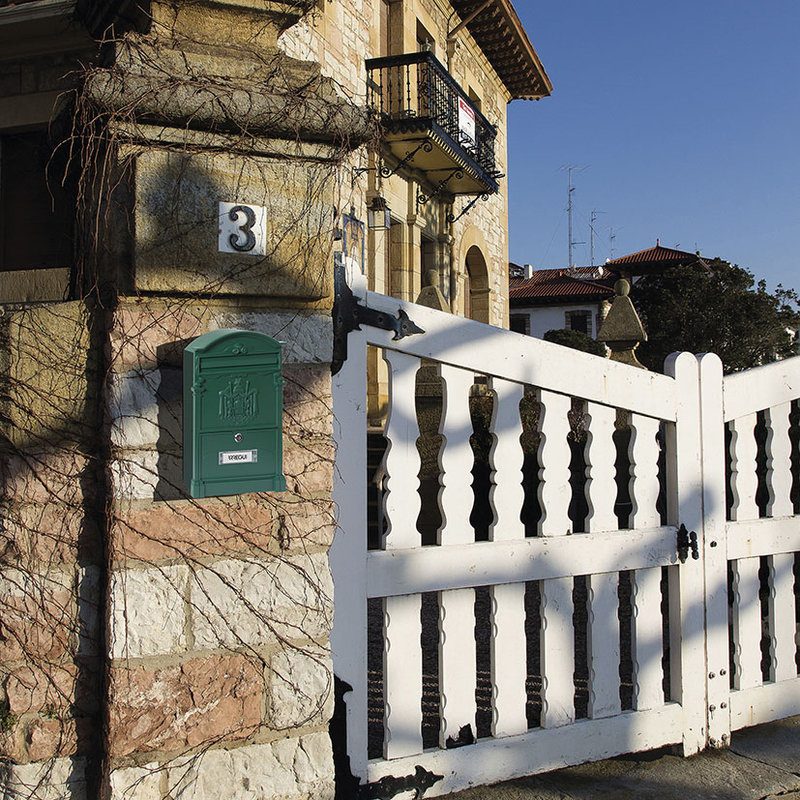 Buzón exterior ARREGUI Residencia