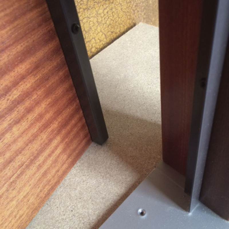 Barra anti-palanca MACFER para puertas 2,50 m