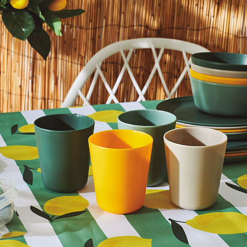 Juego 24 vasos de plástico Serie Soleil 25 cl