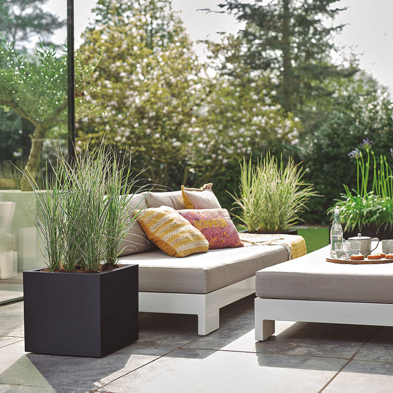 Jardinera decorativa ELHO Cubo 40x39 cm Negro