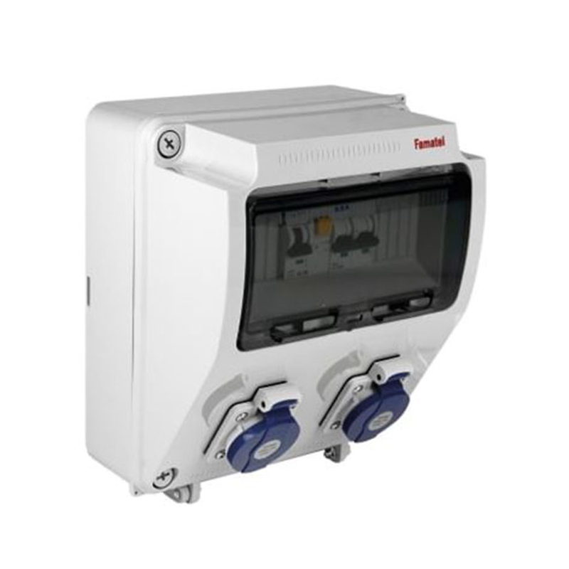Caja industrial FAMATEL 2 tomas+TTLateral electrificada