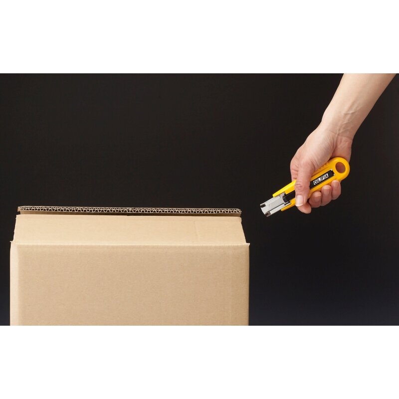 Cúter de seguridad con retracción de cuchilla semi automática SK-4 Olfa