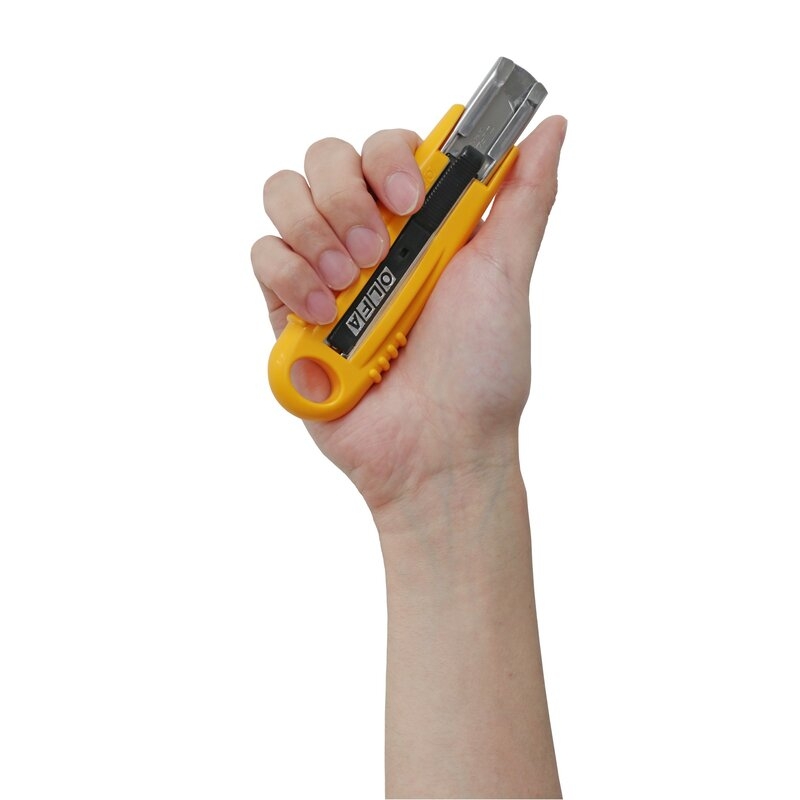 Cúter de seguridad con retracción de cuchilla semi automática SK-4 Olfa
