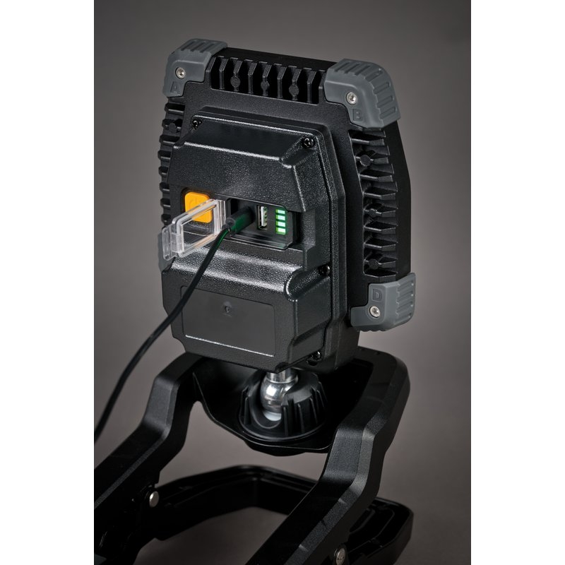 Foco de trabajo LED PORTÁTIL con pinza abrazadera CL 1045 MA, IP65 Brennenstuhl