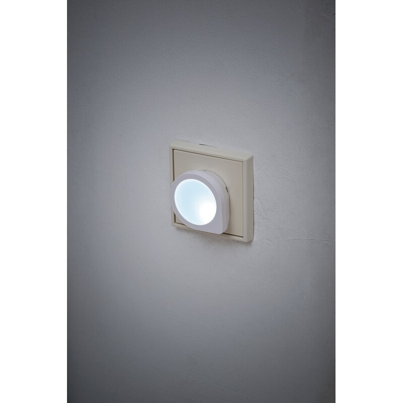 Luz nocturna LED con sensor crepuscular  NL 01 QS Brennenstuhl
