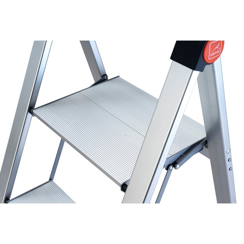 Mini escalera ultra delgada de aluminio Slim Gierre