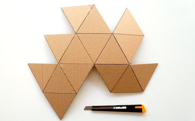 Lámpara origami carton reciclado