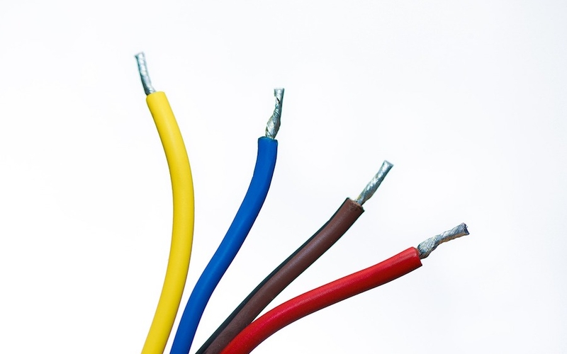 Tipos de cable para instalar un interruptor táctil