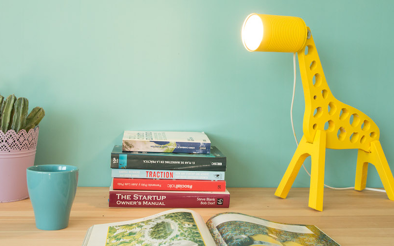 Cómo hacer una lámpara con forma de jirafa | Ferreterías cerca de ti