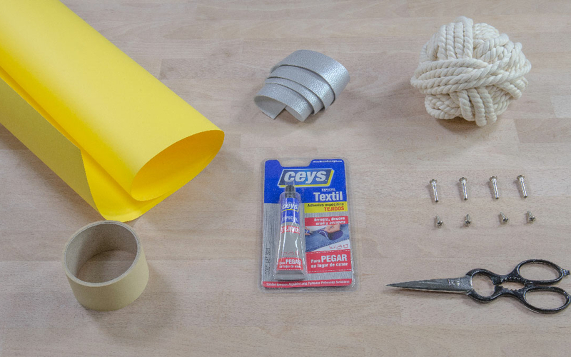Materiales para un cesto con cuerda y cartulina DIY